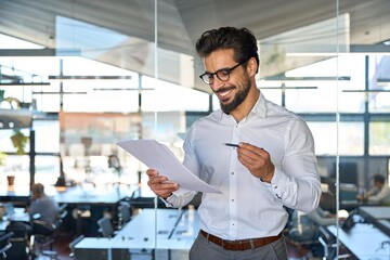 Commercial auprès des particuliers