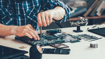 Technicien électronique